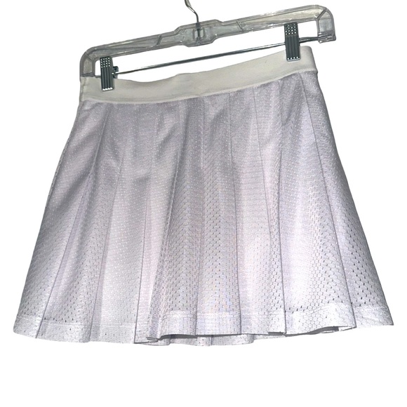 victoria’s Secret White Pleated Skort - Picture 1 of 1